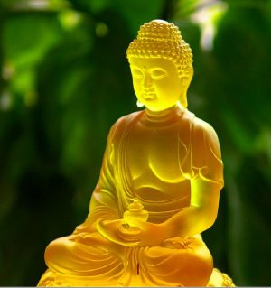 Liu Li Gautama Buddha Statue | Gift for him or her | Liu li Glass Sculputre Ornaments | Religion | Buddha Decoration | Crystal Art