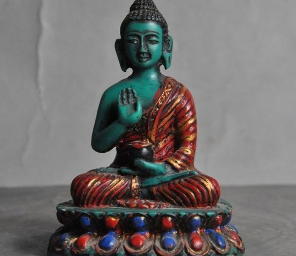 Buddha statue  salutation BW1901